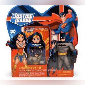 Justice League NEW Wonder Woman Valentine's Day Box Gift Set Kids Girl Holiday